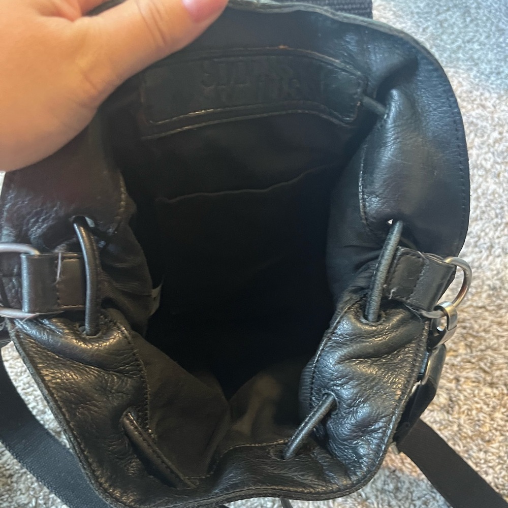 7 Hills bucket bag , sold by athleta, leather - Picture 3 of 6